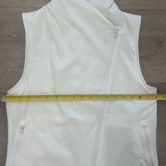 New Balance Cream Ivory Puffer Vest Asymmetrical Zipper - Picture 8 of 8